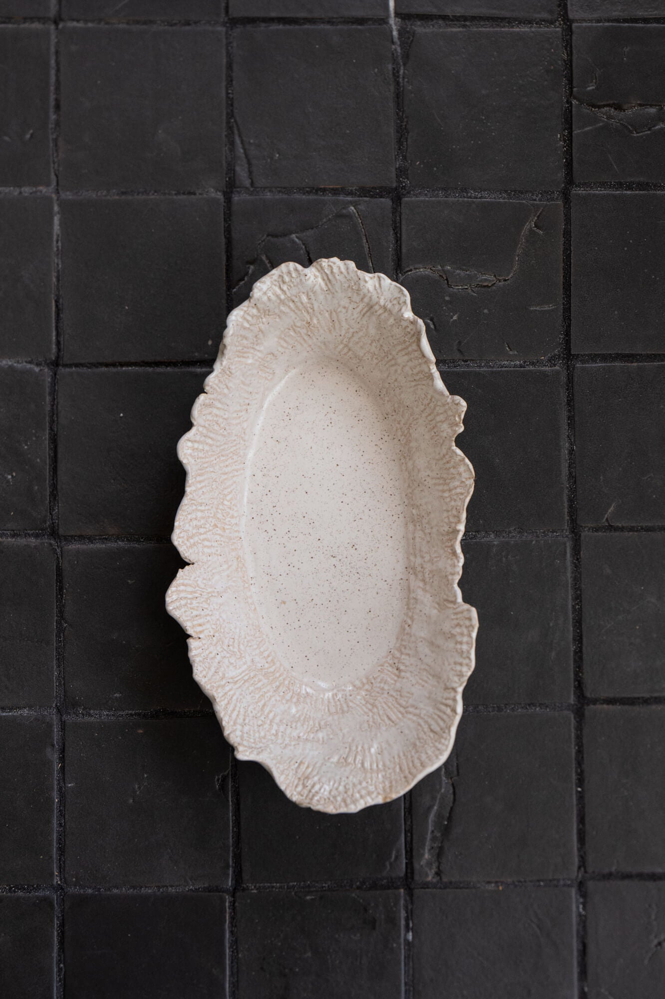 Lunaria Oyster Oval Dish - Image 5