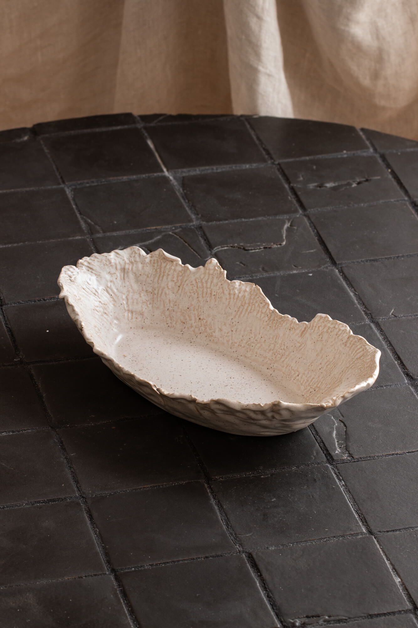 Lunaria Oyster Oval Dish - Image 6
